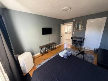 Private Room in East Hollywood, Los Angeles (photo 4)