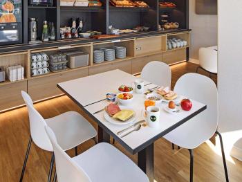 B&B HOTEL Köln-Marsdorf, Köln (Foto 4)