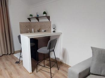 Home, Poti (fotografie 2)