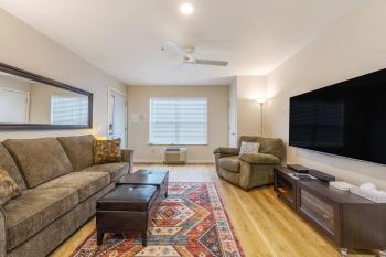 15 Lodge Condo with Hood River Bridge View, Hood River (photo 2)