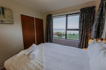Expansive Ocean & Mountain Views - KK82140, Каикоура (фото 4)