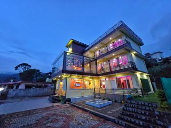 Amoda - Best Hotel in Dharamshala, Дармсала (фото 2)