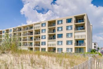 Beachfront Condo with Balcony and Views in Ocean City, Ocean City (foto 3)