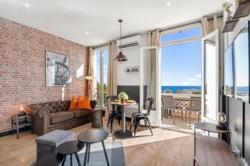 Nice Renting - CAMBRAI - Luxurious Sea View Terrasse - King Bed - Parking - AC - fully equipped, Nice (photo 2)