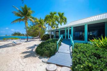 Fingertip - Beach Bungalow in Cayman Kai, Driftwood Village (zdjęcie 4)
