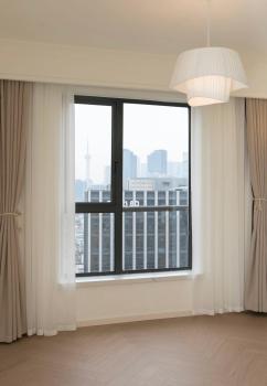 EHUB - Enjoy Shanghai Tower View with Floating Window, near Yuyuan Garden and the Bund, Šanghaj (fotografie 5)