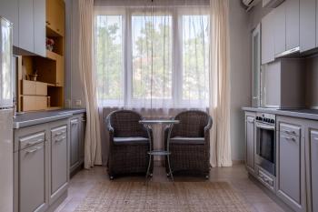 Retro-Chic 1BR Apartment next to Vasil Levski Blvd by Flat Mаnager, Sofia (Foto 5)