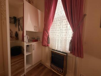 Maria, London (photo 4)