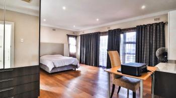 Camille Props, Durban (fotografie 5)