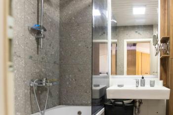Modern Duplex Loft in Skopje City Center with 3 Bedrooms, Skopje (fotografie 5)