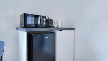 ALFA Stuttgart Doppelzimmer mit Teeküche und Terrasse Porsche Bosch l Gemeinschaftsbad WIFI SmartTV l Double room with kitchenette and terrace l shared bathroom BS21A5, Stoccarda (foto 4)