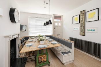 Monmouth St Townhouse sleeps 10, Бат (фото 3)