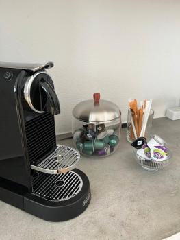 Central Old Town apartment 10 min to Mainstation with washer & dryer, Zürich (photo 5)