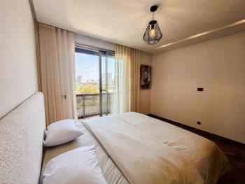 CFC Casablanca - Luxury 1-Bedroom Apartment with Anfa Park View, Касабланка (фото 3)
