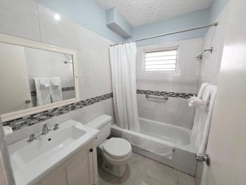 Harmony Studio - Chrisanns Beach Resort Apt 18, Ocho Rios (photo 5)
