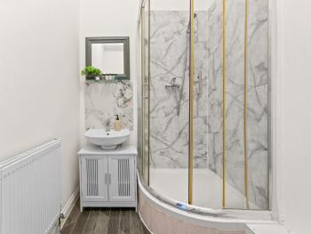 The Goldsmith 3BR Apt, Birmingham JQ with Parking, Бирмингем (фото 3)