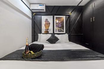 Noir & Blanc Suite, Mama (photo 3)
