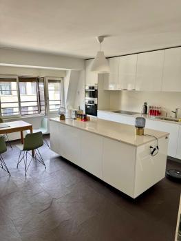 Rooftop Loft City Center, 2BR, Open Kitchen Island - New Renovated, Basilea (foto 4)