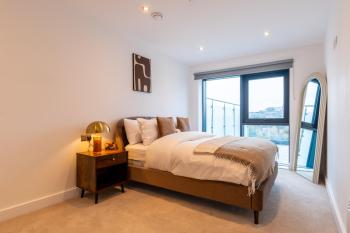 Modern City Centre Flat with Terrace, Parking & Long Stay Friendly, Leeds (Foto 5)