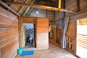 Rustic cabin, Masaka (фото 5)