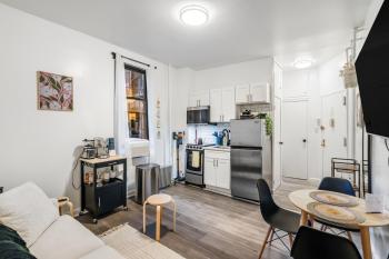 Oasis Apartment by Columbus Circle & Times Square in Manhattan, New York (photo 5)