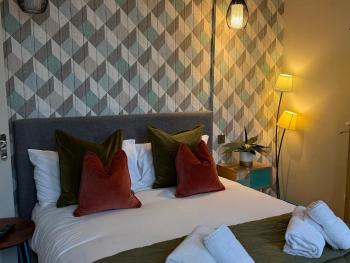 Dream Stays Bath - Beau Street Apartments, Bath (photo 4)