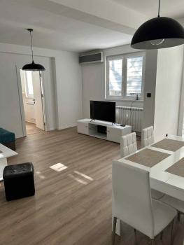 Spacious modern apartment Aerodrom, Skopje (foto 3)