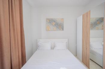Luxury Apartment with Parking, Tirana (photo 2)