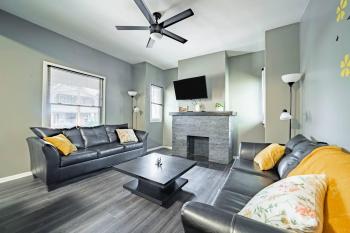Walkable Little Italy 2BR King Bed Near CWRU & Cleveland Clinic, Cleveland (photo 2)