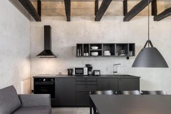 Concrete Loft Duplex -40sqm- near Antonplatz, Berlin (photo 2)