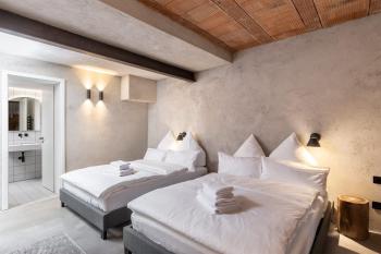 Concrete Loft Duplex -40sqm- near Antonplatz, Berlin (photo 3)