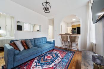 Spacious 2BR on the Upper East Side Steps from Central Park, New York (Foto 3)