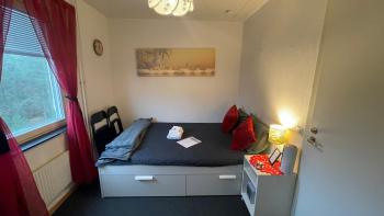 Independent Cozy apartment in husby, Sztokholm (zdjęcie 2)