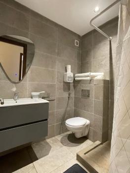 Luxury 3 Bedroom Apt Near Park and Sea, Heated Indoor Pool, Wifi, Free Parking, Casablanca (photo 4)