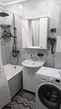 3 комн квартира в центре у Каныбека, Biszkek (zdjęcie 4)