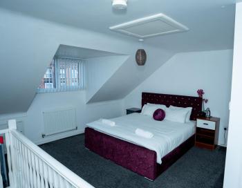 1 minute walk to Liverpool Stadium Free Private Parking, Anfield Liverpool Entire House, Liverpool (photo 2)