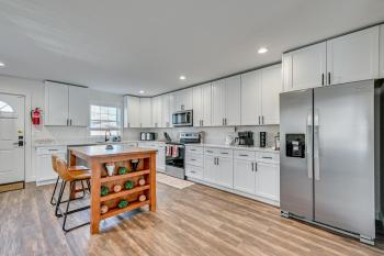 1 Mi to MGM Springfield: Cozy Winter Duplex!, Springfield (photo 4)