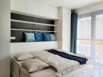 Karlin Executive - Standing Desk, Monitor & Garage, Praga (foto 5)