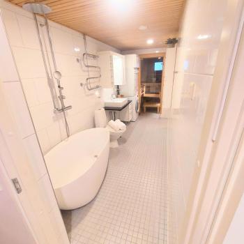 Superb Location + Silence + Sauna, Helsinki (foto 5)