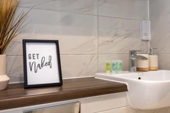 Rest&Recharge at Brookdale House (5 Bedrooms, 15mins to City Centre, Free Parking), Manchester (photo 5)