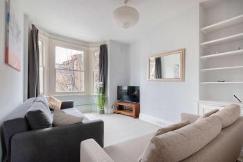 1 bed Clapham Junction apartment, Londýn (fotografie 3)