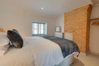1 Bed in Holt oc-2184, Holt (fotografie 3)