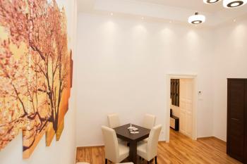 Charlotte Apartment Close to Opera, Budapest (photo 3)