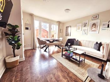 Modern 5 Bedroom Townhouse with Free Parking, Glasgow (foto 5)