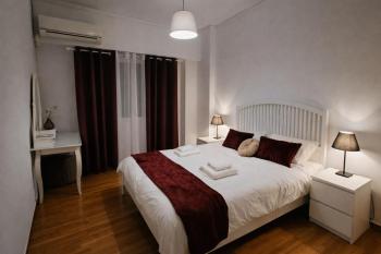 Elegant Apartment near Acropolis Walk to Plaka & Metro, Ateny (zdjęcie 2)