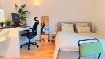 Quiet, Cozy and Sunny Studio in the Absolute City Center, Братислава (фото 2)