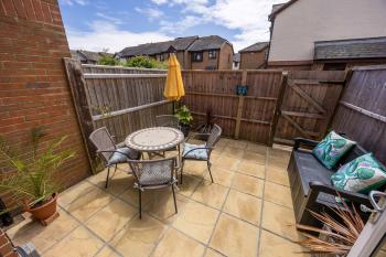 Sea Cloud - 2-bedroom House with Courtyard Garden, Poole (photo 5)