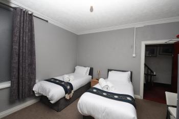 Woodville Lodge Leeds City Centre by OYO, Leeds (Foto 4)