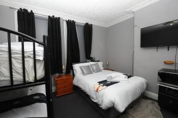 Woodville Lodge Leeds City Centre by OYO, Leeds (Foto 3)