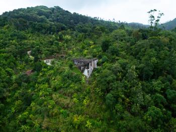 The Ledge by Bloobuck - Romantic Jacuzzi Villa near Vagamon, Pīrmed (photo 2)